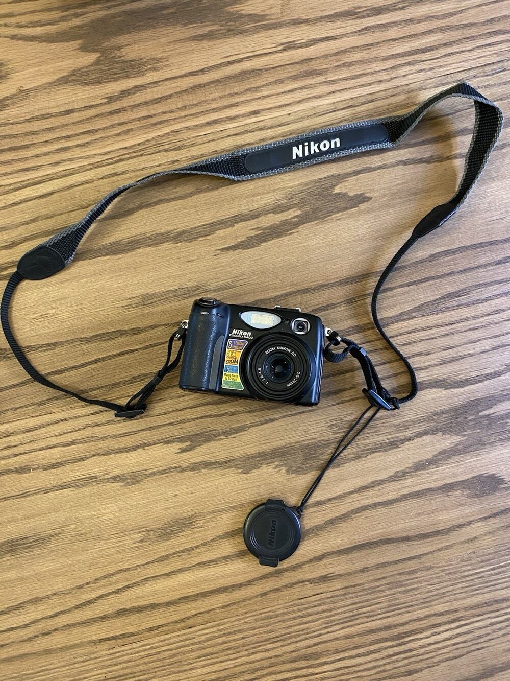 Vintage Nikon Coolpix 5400 5.1MP Digital Camera Untested No Charger Or Battery